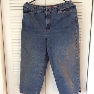 Gloria Vanderbilt crop jeans.